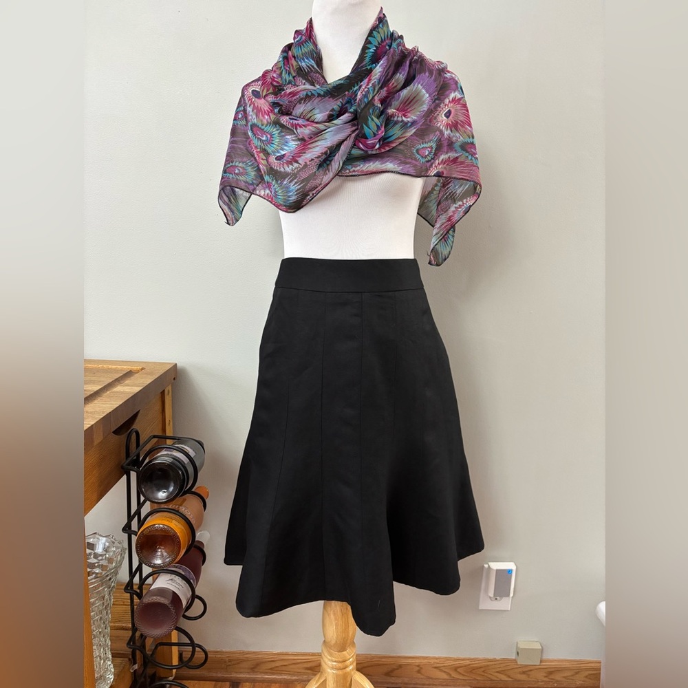 Lovely LOFT A-line Black Linen Skirt; Size 4 (generous)